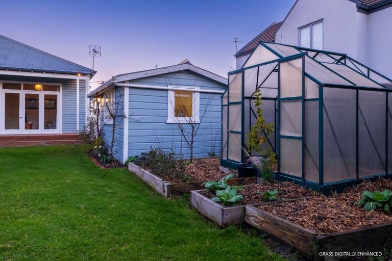 Photo of property in 81 Knowles Street, St Albans, Christchurch, 8052