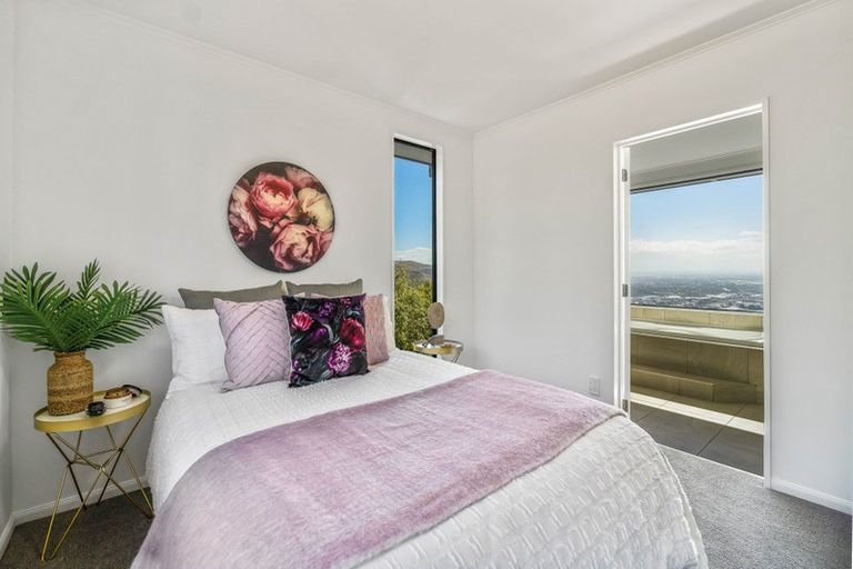 Photo of property in 5 Plains View, Mount Pleasant, Christchurch, 8081