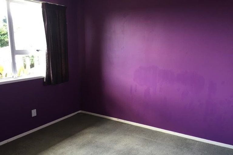 Photo of property in 20 Zingaro Place, Massey, Auckland, 0614