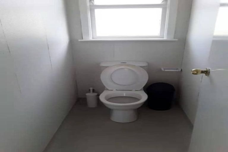 Photo of property in 57 Kayes Road, Pukekohe, 2120