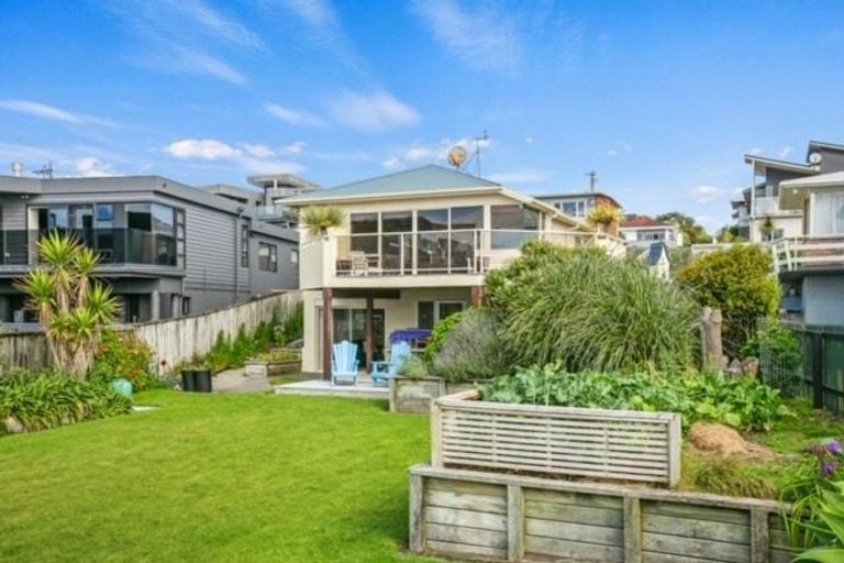 Photo of property in 21b Hamblyn Street, Strandon, New Plymouth, 4312