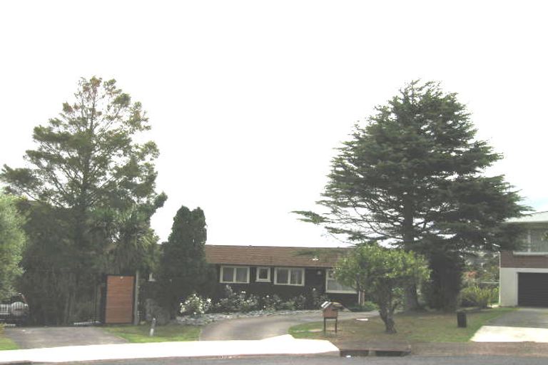 Photo of property in 11 Santa Rosa Terrace, Forrest Hill, Auckland, 0620