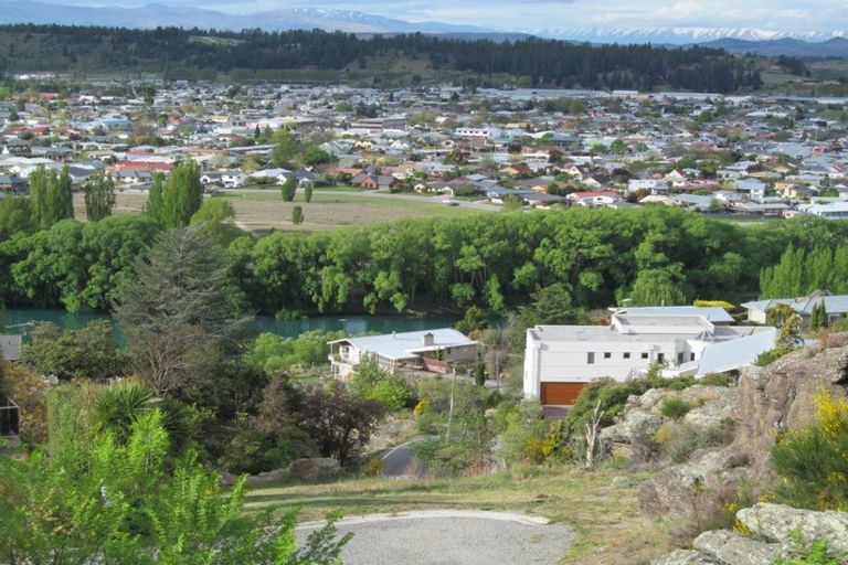 Photo of property in 37 Aronui Road, Bridge Hill, Alexandra, 9320