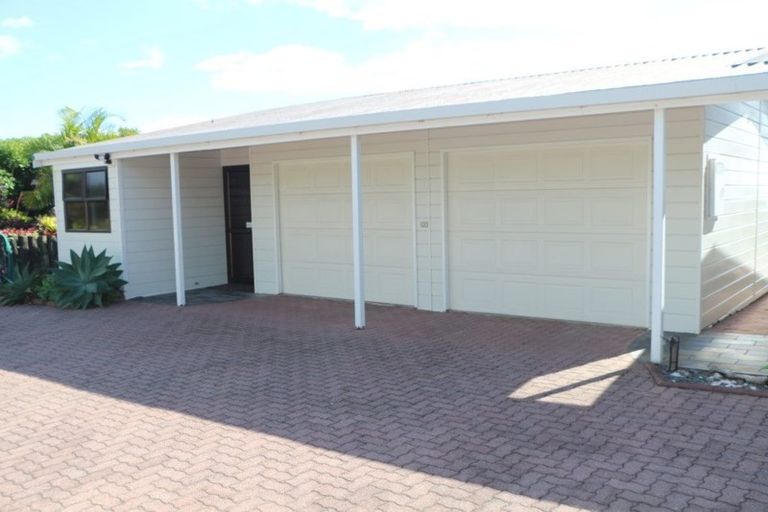 Photo of property in 43 Cable Bay Heights Drive, Cable Bay, 0420