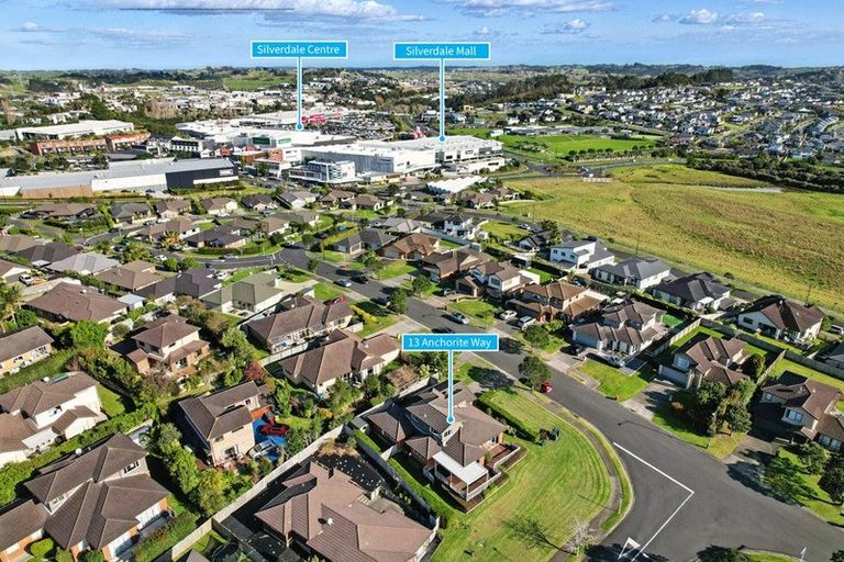 Photo of property in 13 Anchorite Way, Red Beach, 0932