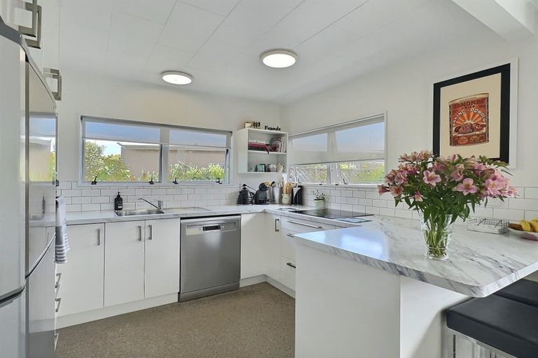 Photo of property in 2/191 Kennedy Road, Marewa, Napier, 4110