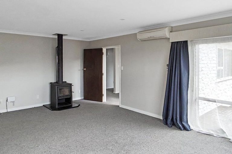 Photo of property in 38 Fraser Street, Wainuiomata, Lower Hutt, 5014