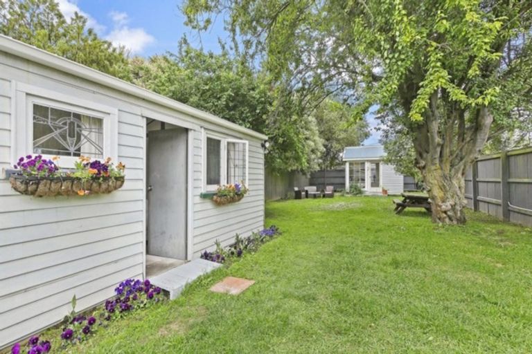 Photo of property in 28 Fairfield Avenue, Addington, Christchurch, 8024