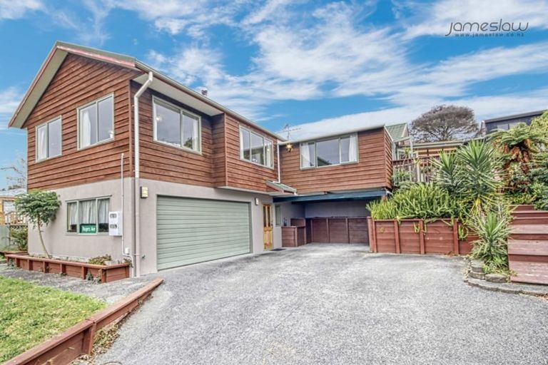 Photo of property in 39 Rhinevale Close, Henderson, Auckland, 0612