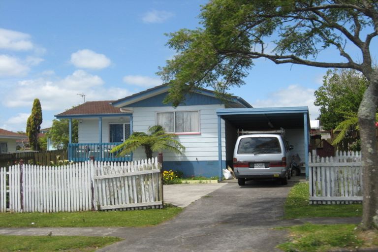 Photo of property in 2/92 Finlayson Avenue, Clendon Park, Auckland, 2103