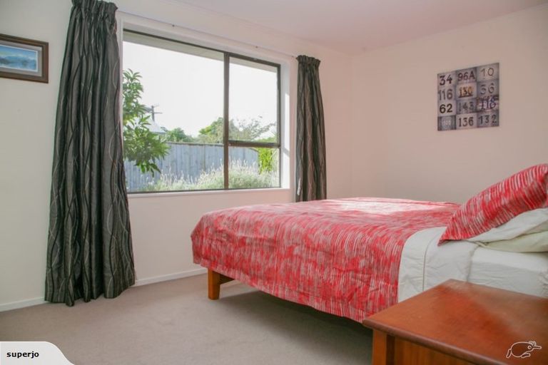 Photo of property in 10 Wedgewood Grove, Raumati Beach, Paraparaumu, 5032