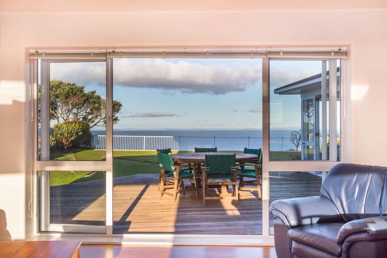 Photo of property in 51 Tiri Road, Manly, Whangaparaoa, 0930