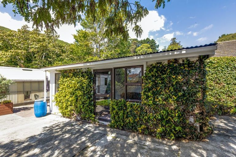 Photo of property in 27 Hayward Terrace, Waiwhetu, Lower Hutt, 5010