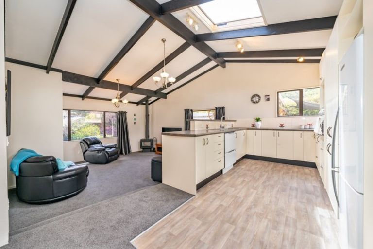 Photo of property in 32b Shanly Street, Brown Owl, Upper Hutt, 5018