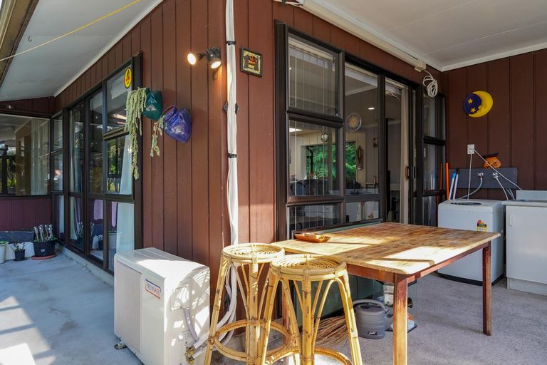 Photo of property in 202 Godley Road, Titirangi, Auckland, 0604