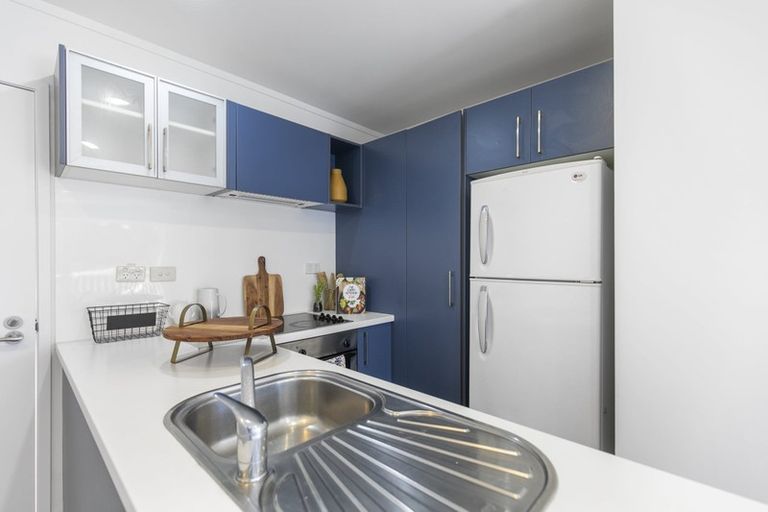 Photo of property in 325/26 Morningside Drive, Morningside, Auckland, 1025