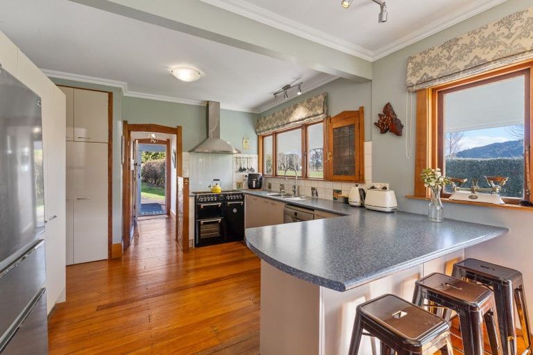 Photo of property in 34 Kaitoke Waterworks Road, Kaitoke, Upper Hutt, 5018