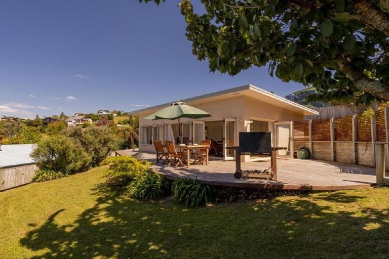 Photo of property in 125b Bruce Wallace Place, Whangamata, 3620