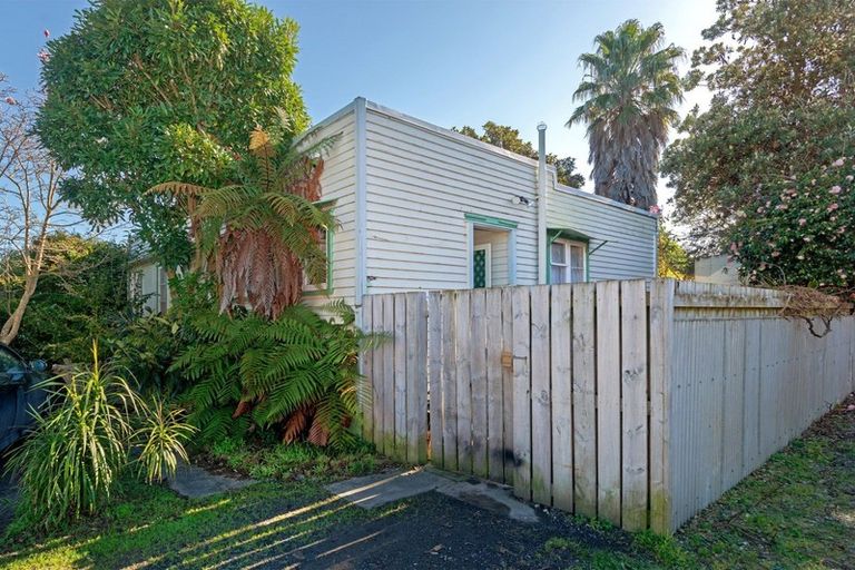 Photo of property in 20 Miro Street, Elgin, Gisborne, 4010