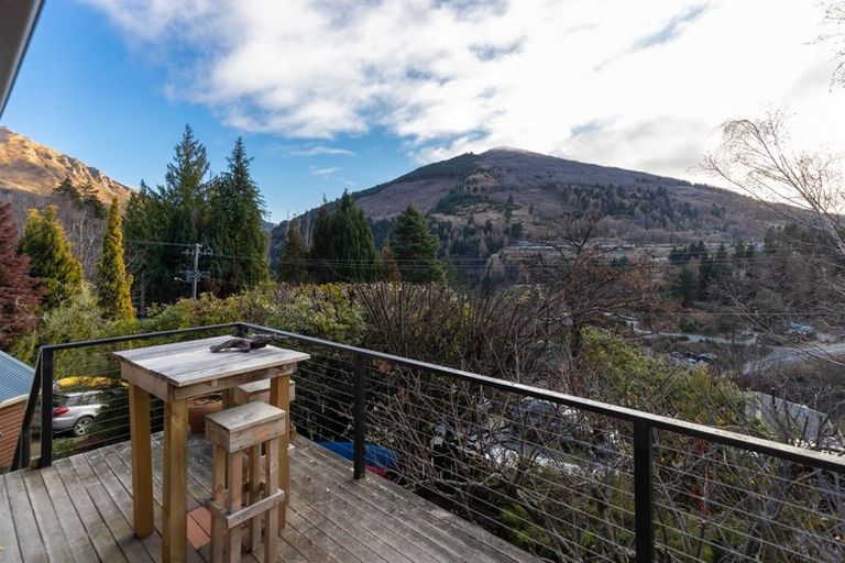 Photo of property in 41 Mcmillan Road, Arthurs Point, Queenstown, 9371