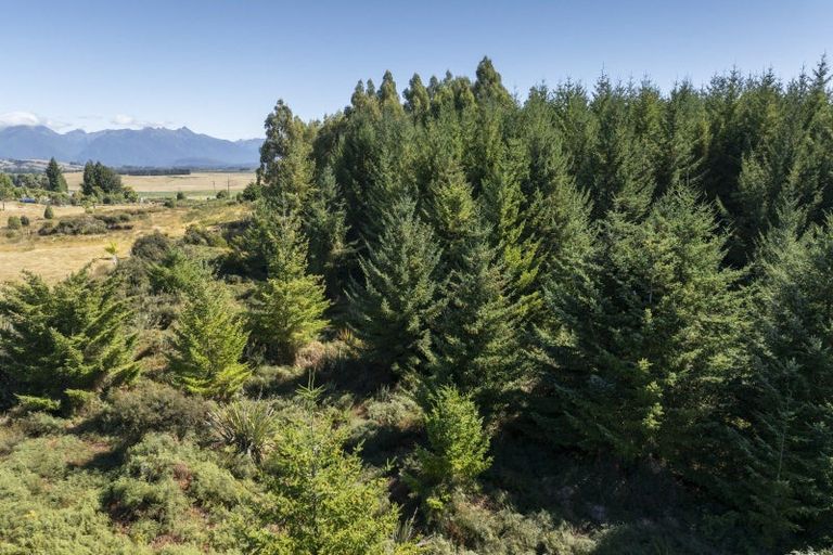 Photo of property in 900 Hillside-manapouri Road, Manapouri, 9679