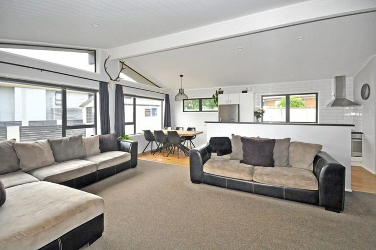 Photo of property in 2a Koromiko Place, Waiuku, 2123