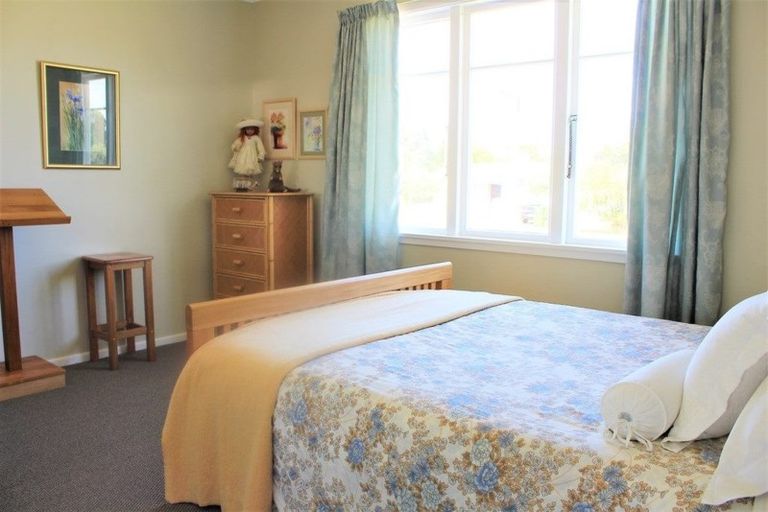 Photo of property in 188 Cornfoot Street, Castlecliff, Whanganui, 4501