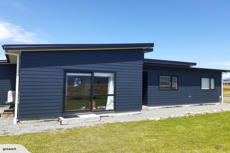 Photo of property in 122 Howden Street, Te Anau, 9600