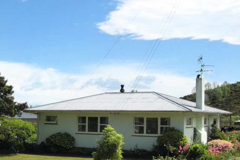 Photo of property in 8 Anglia Street, Wakatu, Nelson, 7011