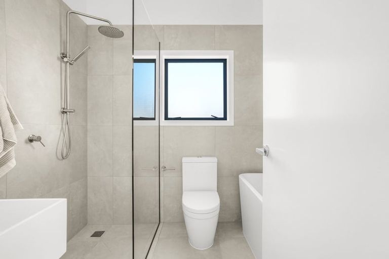 Photo of property in 1/11 Courtenay Place, Te Aro, Wellington, 6011