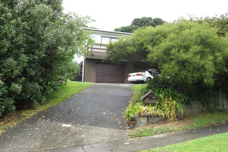 Photo of property in 2 Kanohi Terrace, Mangere Bridge, Auckland, 2022
