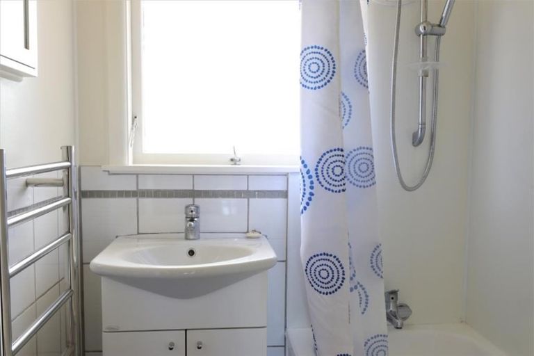 Photo of property in 4/54a Northboro Road, Belmont, Auckland, 0622