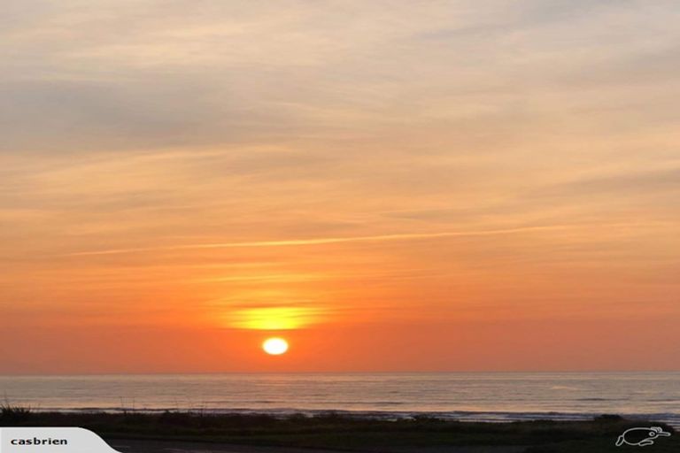 Photo of property in 44 Marine Parade, Otaki Beach, Otaki, 5512