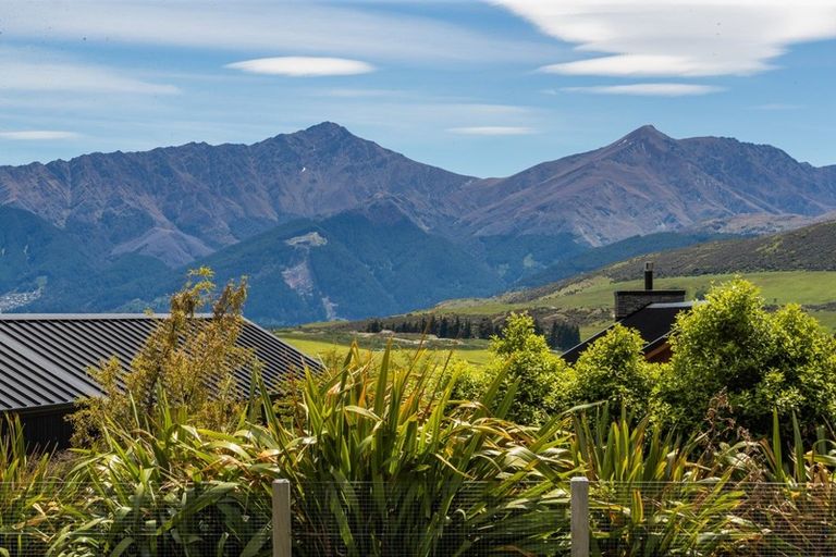 Photo of property in 62 Jacks Point Rise, Jacks Point, Queenstown, 9371