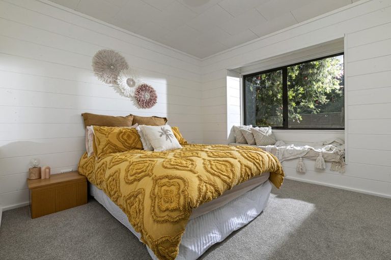 Photo of property in 2/248 Birkdale Road, Birkdale, Auckland, 0626