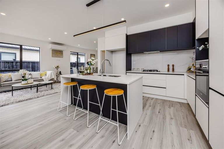 Photo of property in 42 Kakano Street, Clevedon, 2582