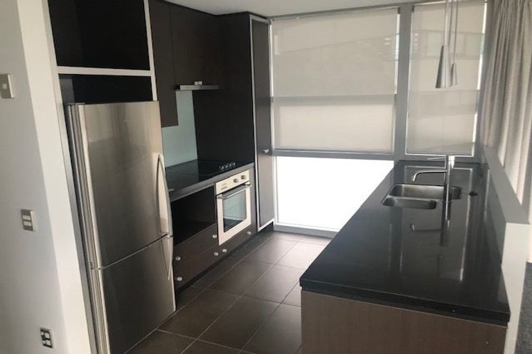 Photo of property in Summit Apartments, 5/184 Molesworth Street, Thorndon, Wellington, 6011