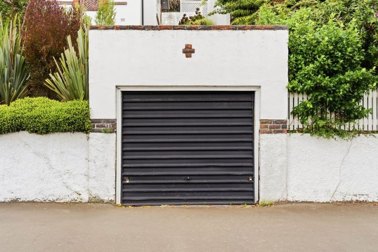 Photo of property in 104 Forbury Road, Saint Clair, Dunedin, 9012