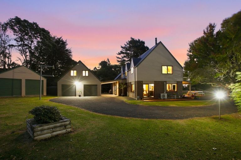 Photo of property in 17 Ridgewood Drive, Ridgewood, New Plymouth, 4371