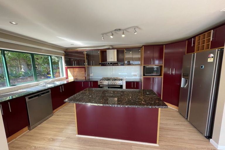 Photo of property in 26 Ballymore Drive, Pinehill, Auckland, 0632