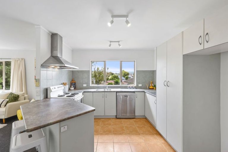 Photo of property in 19b Landow Place, Henderson, Auckland, 0612