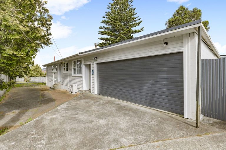 Photo of property in 63 Orchard Street, Avondale, Auckland, 1026