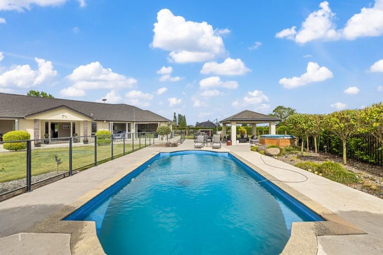 Photo of property in 503 Grasslands Drive, Cambridge, 3493