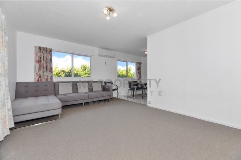 Photo of property in 46 Parrs Cross Road, Henderson, Auckland, 0612