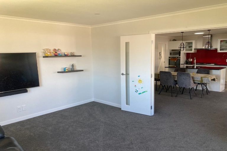 Photo of property in 38 Margaret Shields Avenue, Aotea, Porirua, 5024