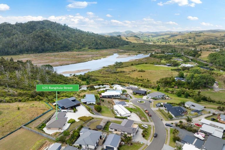 Photo of property in 125 Rangituia Street, Whangamata, 3691
