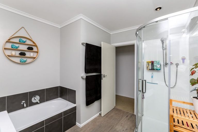 Photo of property in 60 Clawton Street, Westown, New Plymouth, 4310