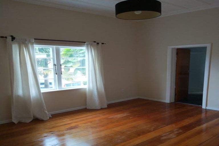 Photo of property in 8 Evelyn Street, Eden Terrace, Auckland, 1021