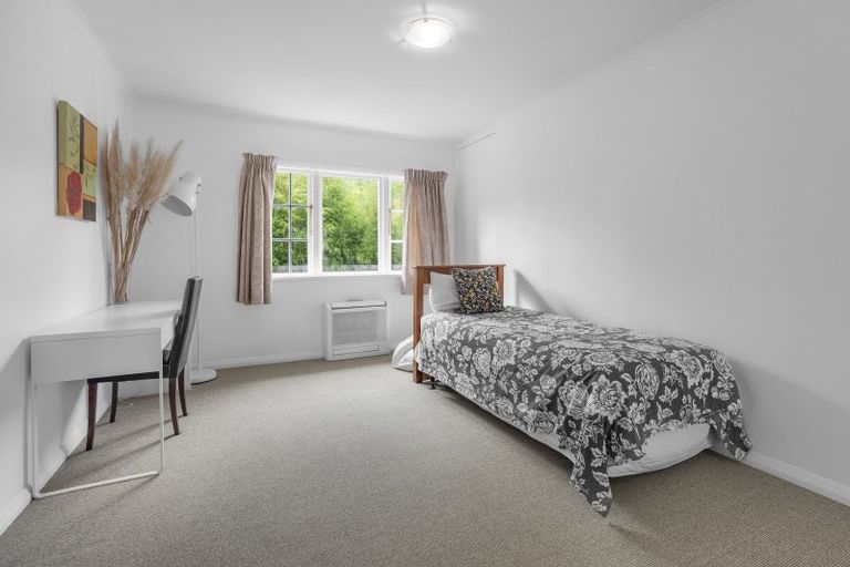 Photo of property in 28 Kuratawhiti Street, Greytown, 5712