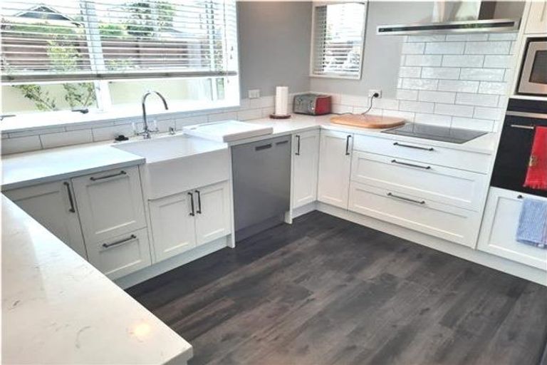 Photo of property in 38 Normans Road, Strowan, Christchurch, 8052